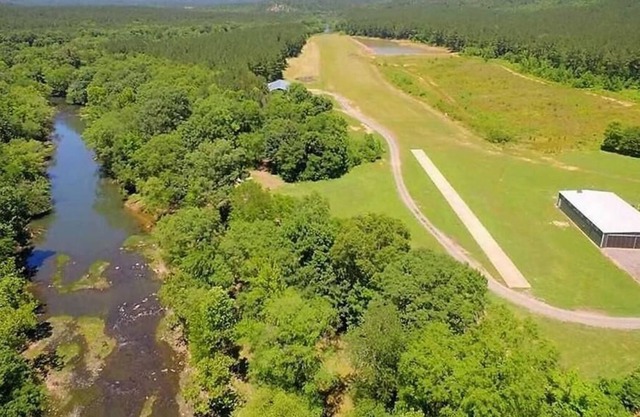 MT MORIAH LODGE ON RIVER