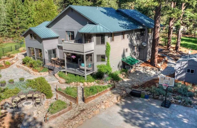 Mt. Rose Retreat Tahoe / Reno 5 BR 4 BA