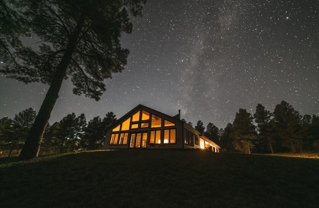 Mt. Views with Hot Tub & Sauna for 6 guests