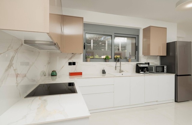 Mtc-an Apartment by the sea and Airport