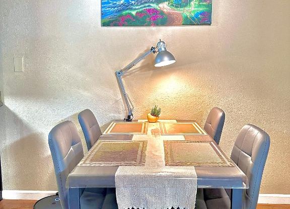 MTV Premier 2BD/2BR All Amenities at Your Service!