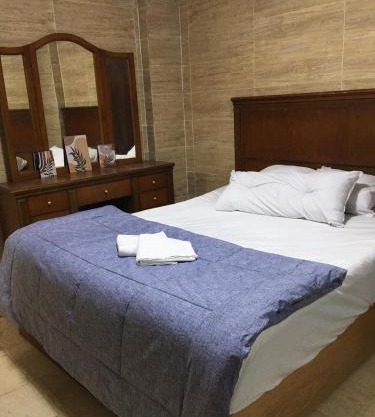 Mu House, Airport Oasis