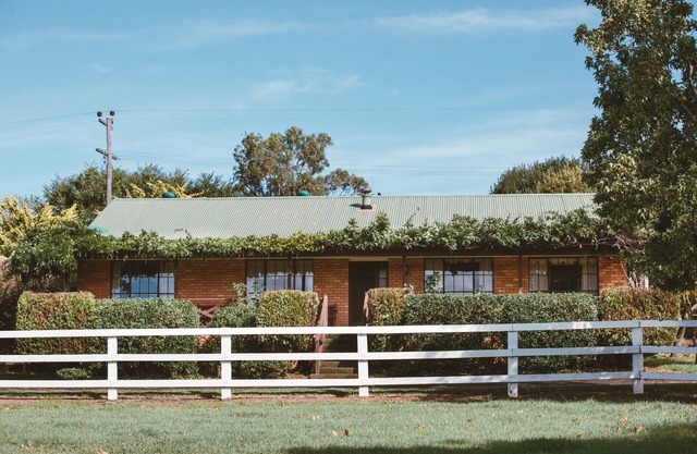 Mudgee - The Stables House- Horse Lovers Dream Come True at Gooree