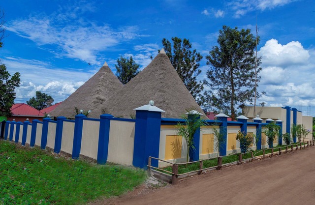 Mujo Suites Hotel