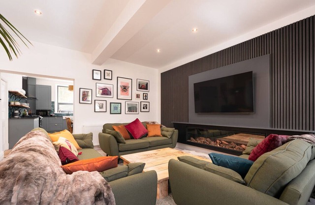 Mulberry Boutique Stay – Canal-Side Near Hebden Bridge