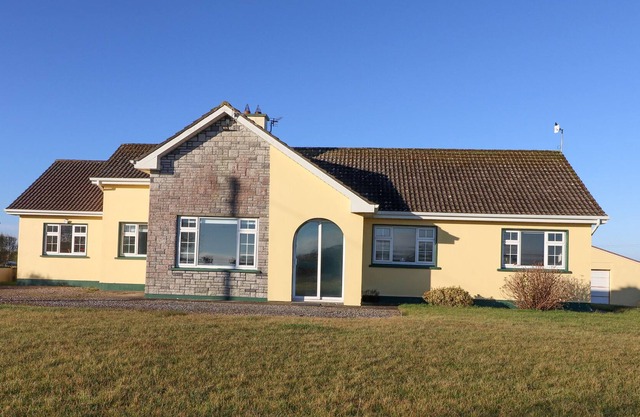 MULLAGH ROAD, pet friendly in Miltown Malbay, County Clare