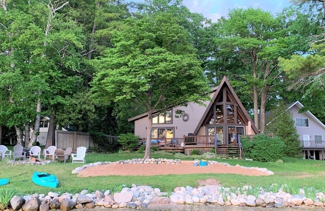 Mullett Lake Home - Family Friendly Up North Lake House!