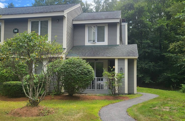 Multi-level, open concept, AC, wooded view, deck, swim club. F1602 by LRS