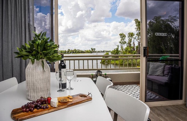 Mulwala Lakeside Apartment