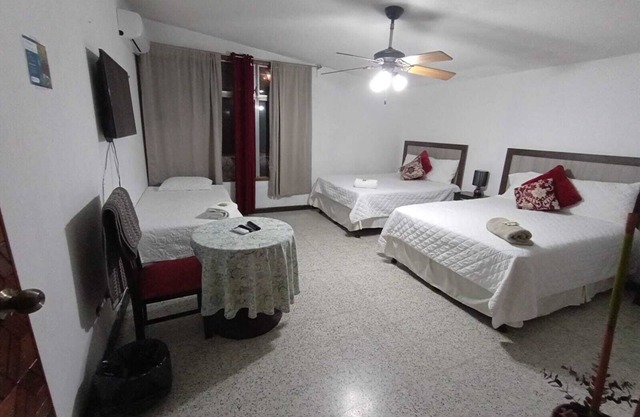 MUNDO HOSTAL