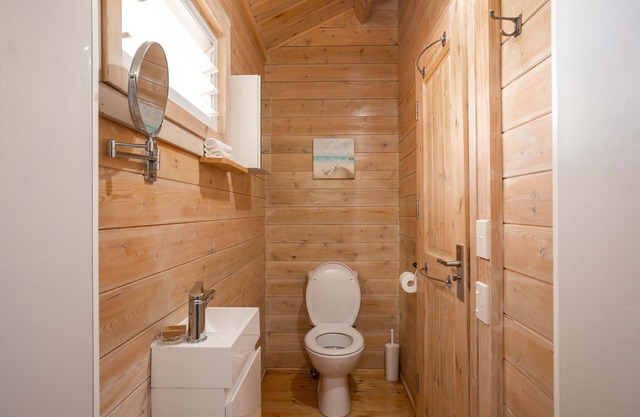 Muri Motu Outlook Cottage 3
