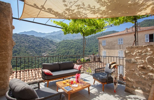 MURO - BETWEEN CALVI AND L'ILE ROUSSE House 140 m2 6 PERS