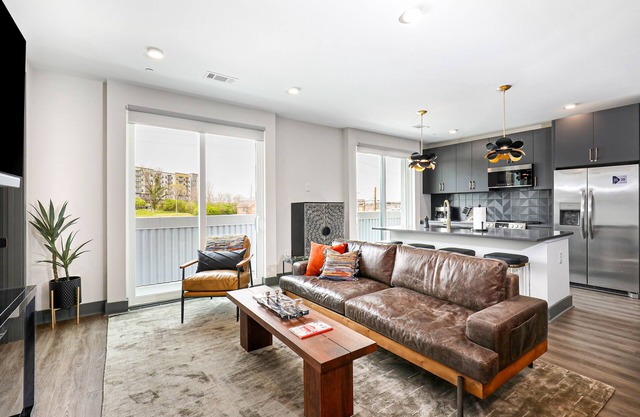 Muse Contemporary second-floor condo with high-speed WiFi, central AC & balcony