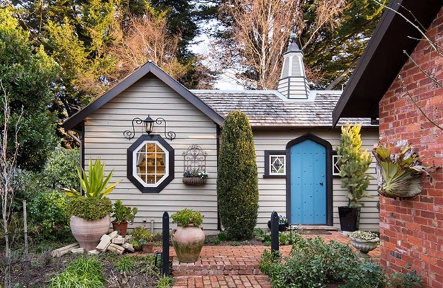 Musk Farm Studio-Escape, relax and unwind amongst beautiful gardens