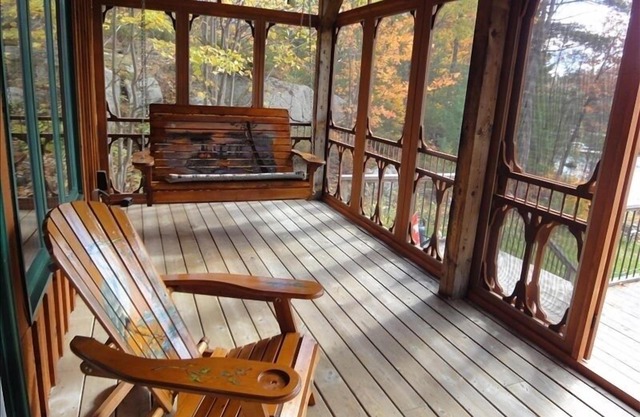 'Muskoka Rustic Beauty' ¡Ubicado en el hermoso lago Six Mile!