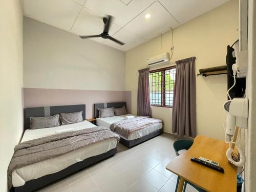 Muslim Homestay Teluk Intan (Hotel Style Room) by Mr Homestay