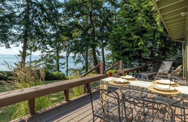 122 - Mutiny Bay Waterfront Cabin, 6552 al lado del # 123