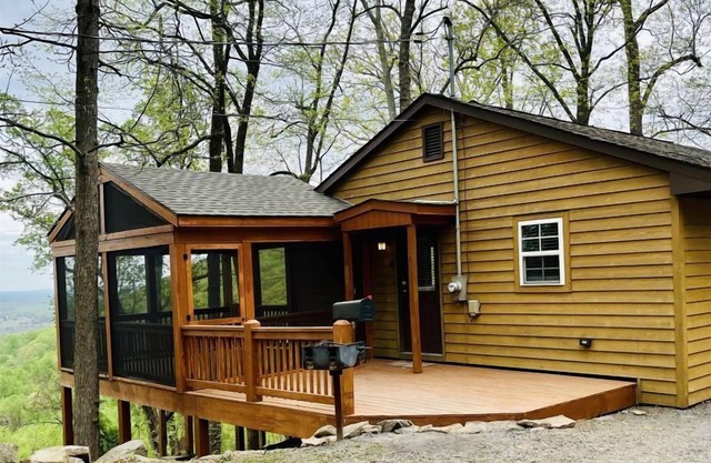My Lakeview | 2 Bed, 1 Bath
