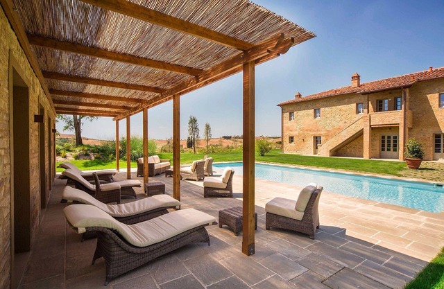 My Rental Homes - Antico Casale with pool and garden all around the property