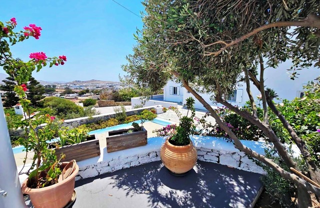 Mykonian Breeze