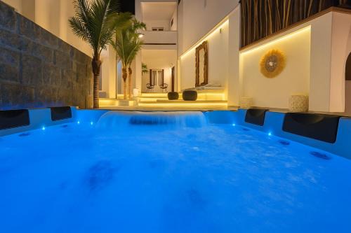 Mykonos Double Luxury Mini Suites-With External Hot spa Adults only