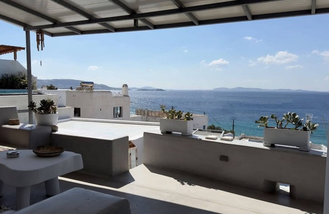 Mykonos Noir Nest - Sea View Escape