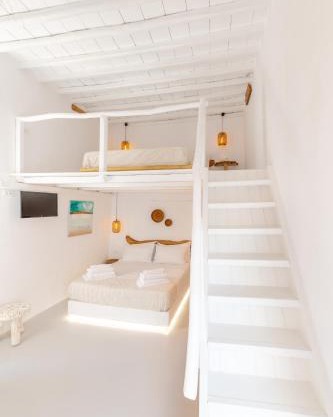 MYKONOS VIBES TOWN LOFT