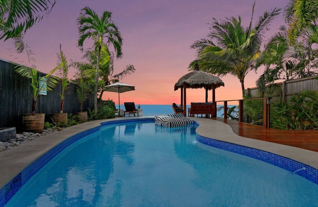 Mylara Beachfront Holiday Home- Beachfront Bliss at Holloways: Private Pool, Direct Beach Access & Tropical Luxury