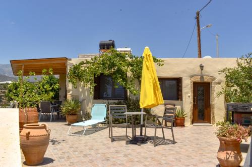 Mylonakis Home