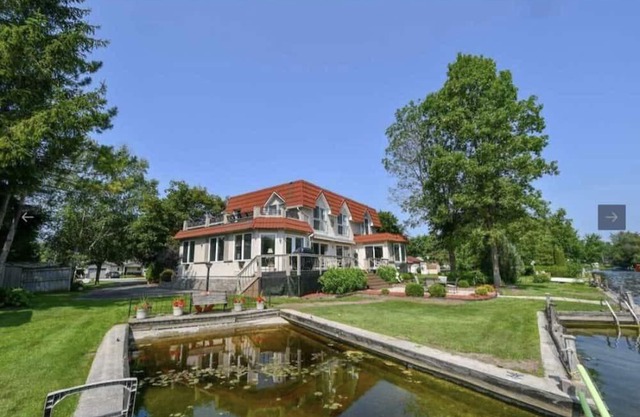 Myrna's Chateau in beautiful Lagoon City