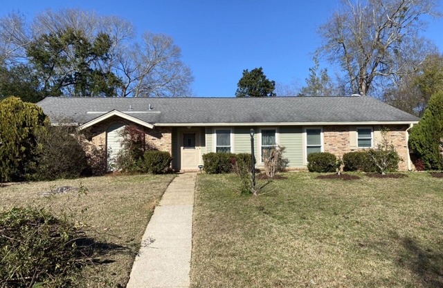 Myrtle’s place, a Charming home with a pool!