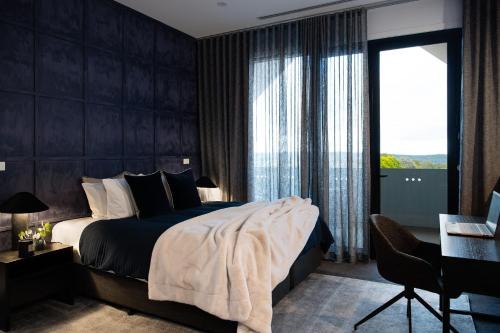Mysa Daylesford- stylish design with pool