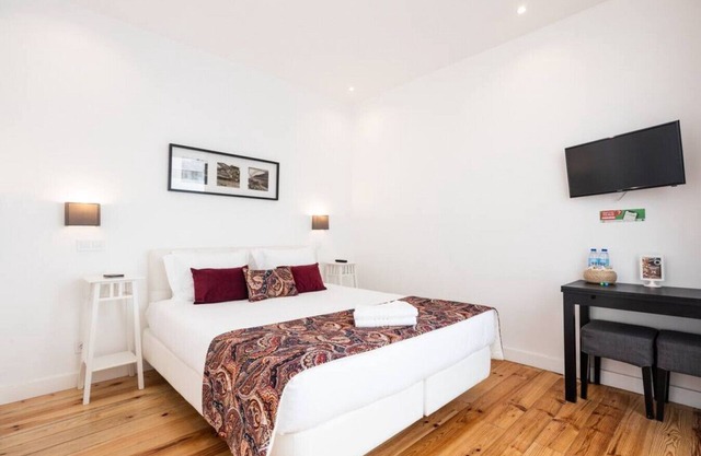 Studio with Terrace - MyStay Porto Centro