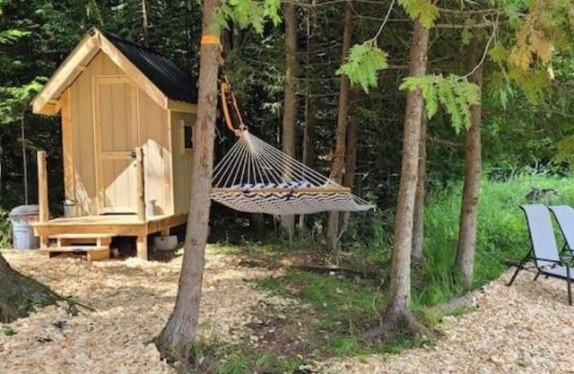 Mystic River Retreat Waterfront Glamping