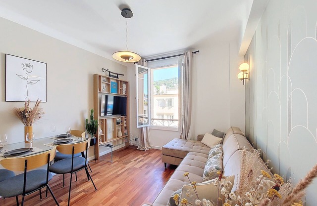 N&J - FEI HOME - PORT - MODERN