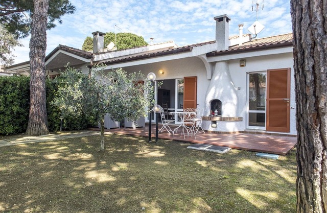 N169 - Numana, new four-room villa with garden
