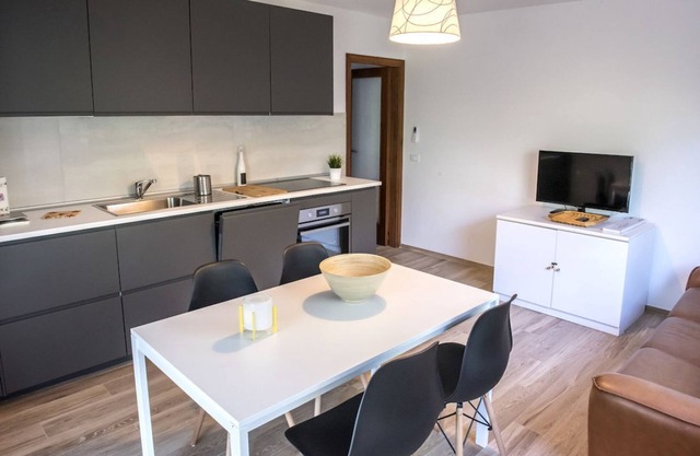 N230 - Numana, brand new three-room apartment with garden