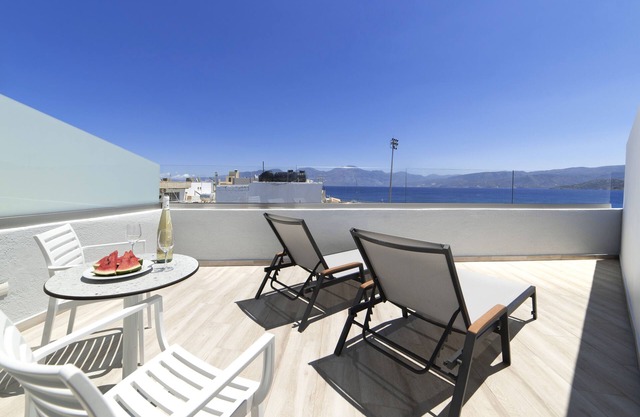Naiades Marina Hotel
