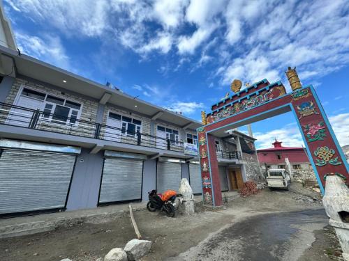 nako valley home stay