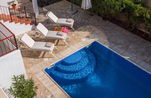NALA, VILLA Preciosa villa reformada a unos minutos de Ibiza
