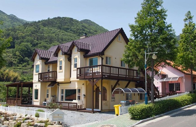 Namhae Bins House Pension