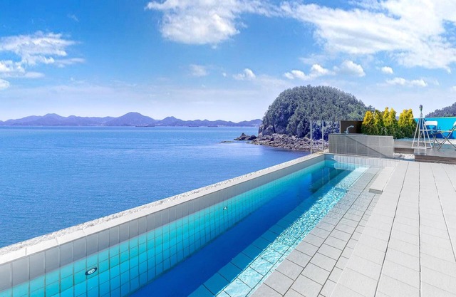 Namhae Pumda Pool Villa Pension
