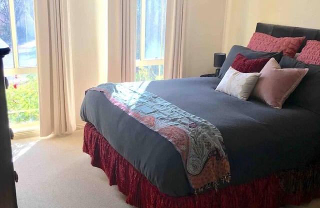 "Nana’s Place" | Charming Family Home | Bushwalks