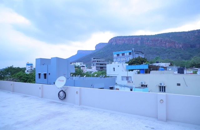 NANDA MOHAN HOMESTAY