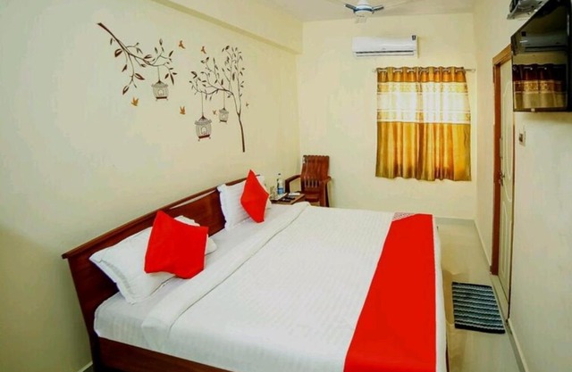 Nandas Grand