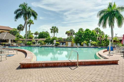 Naples Studio Near Everglades with Marina Access