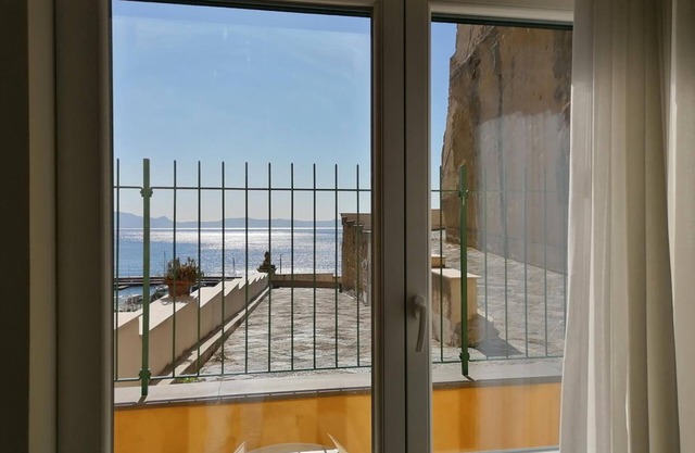 Napoli d'Amare
