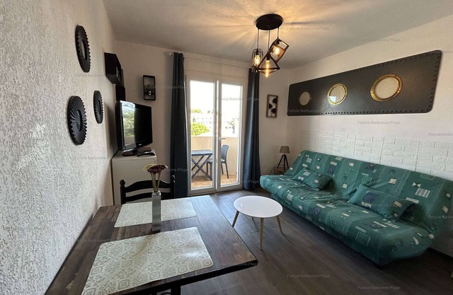 Estudio acogedor con balcón, piscina y parking en Narbonne Plage