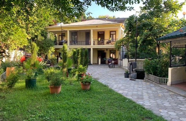 Nargiz's Guest House