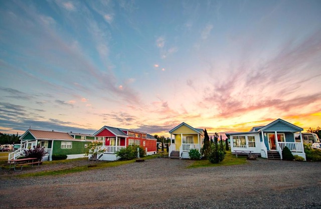Narrows Too Camping Resort Loft Cottage 12